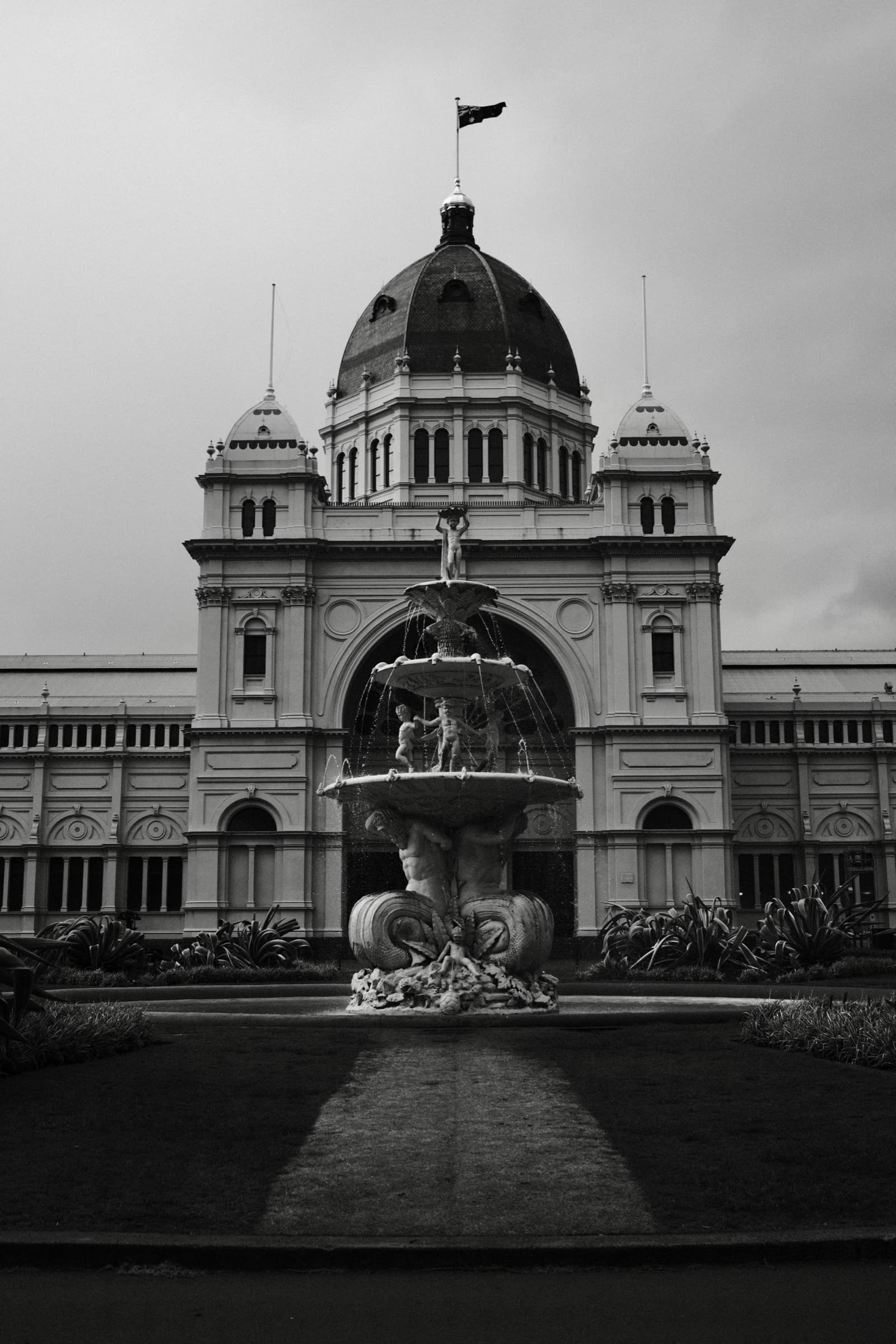 Carlton Gardens, Melbourne, black and white, the Royal Exhibition Building and fountain